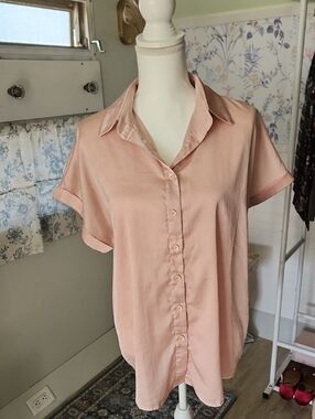 Silky Peach Button-Front Women’s Top